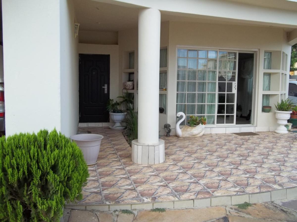 Carlcyn Homestay Gaborone Exteriér fotografie