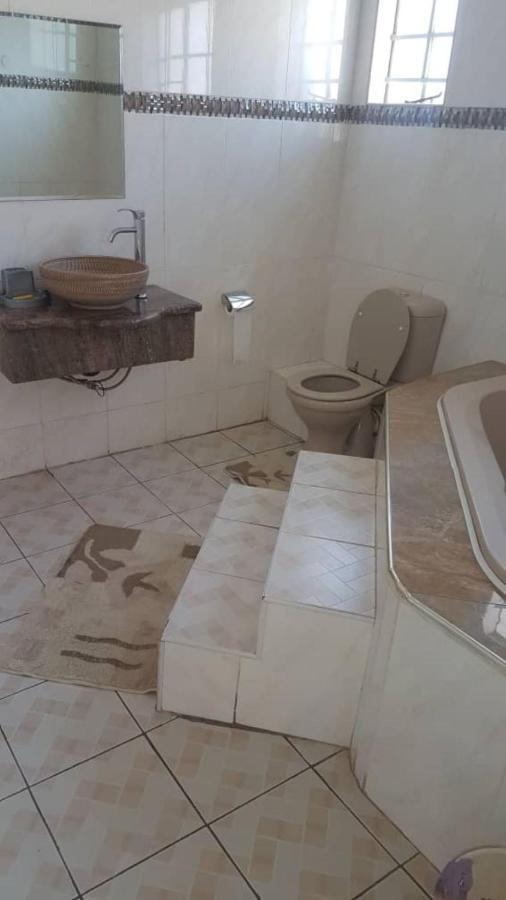 Carlcyn Homestay Gaborone Exteriér fotografie